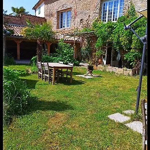  Couette-café Le Dinanga France